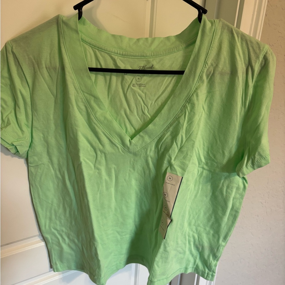 Universal Thread Green V-Neck Tee
